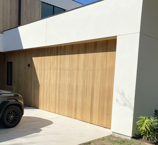 FLUSH TO EXTERIOR